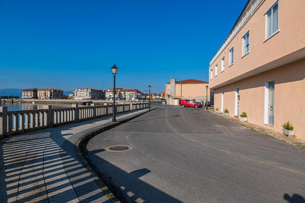 Apartamento Centrico Con Vistas Al Mar Villanueva De Arosa Eksteriør billede